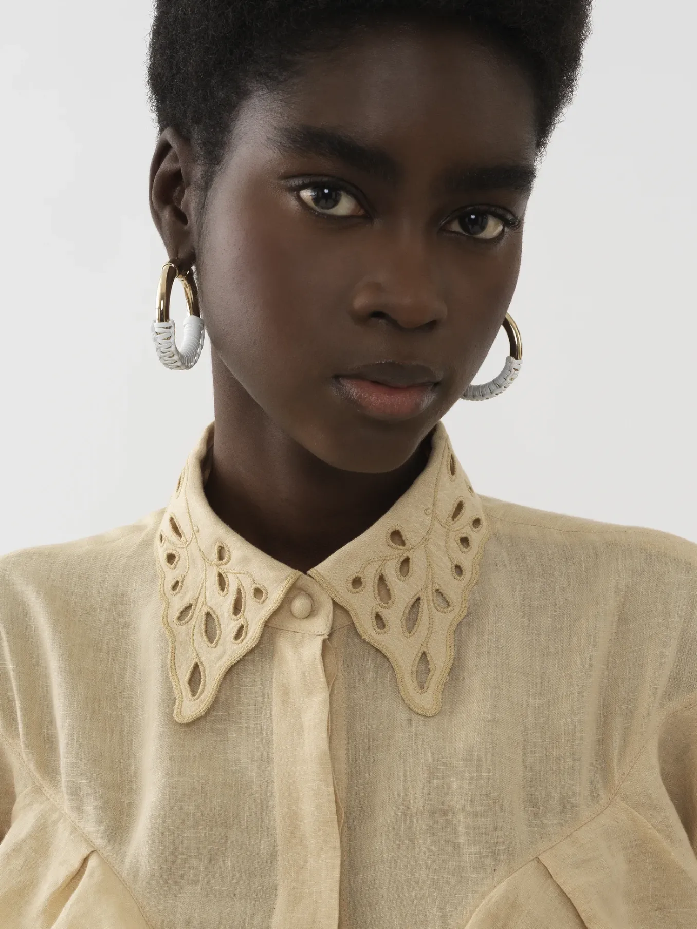 Bijoux-Chloé Boucles D'Oreilles Creoles Maura Blanc