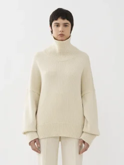Maille-Chloé Pull Col Roule Oversize White Powder