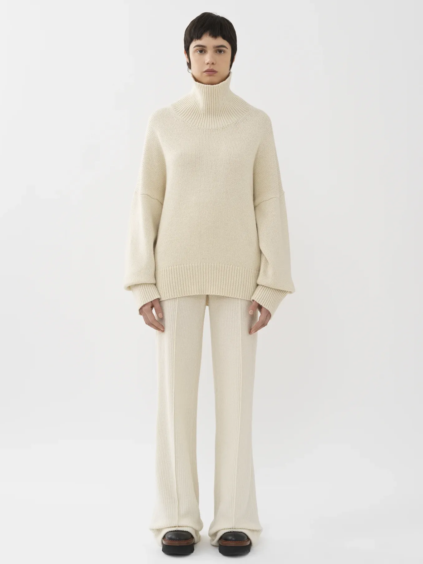 Maille-Chloé Pull Col Roule Oversize White Powder
